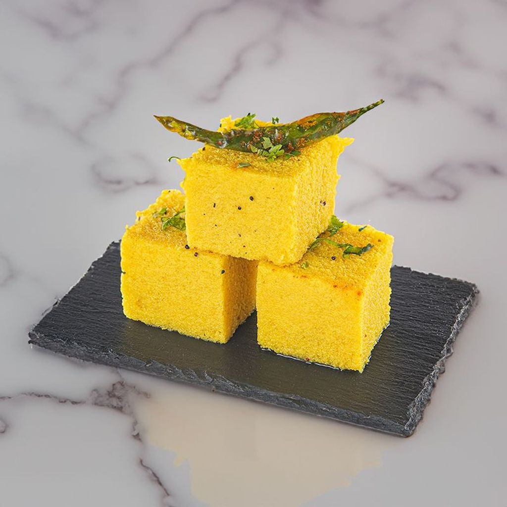 Dhokla 2 Piece